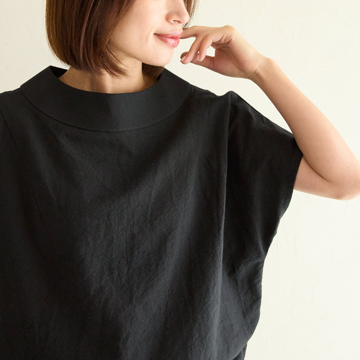 気どらずオシャレ✨ ボトルネックブラウス&ワイドパンツ 水通しコットンセットアップ ブラック