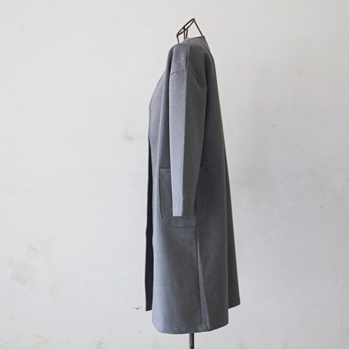 【15,000円→7,500円】ノーカラー ドロップショルダー ツイル コート　ベージュ　0241BE