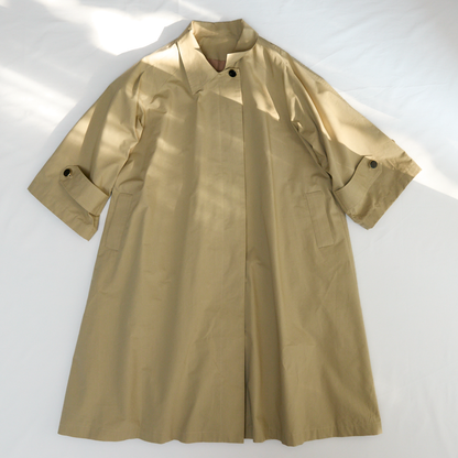 【26,000円→13,000円】洗える/軽い/シワがつきにくい　後ろ姿美人ロングコート バックタック　　0692BE