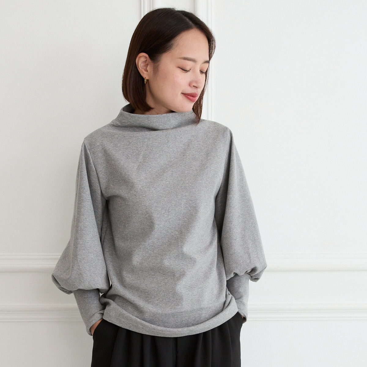 【🧵✨再販🤍🖤3サイズ】ゆとりボトルネック バルーン袖　長袖　グレー　0261Grey