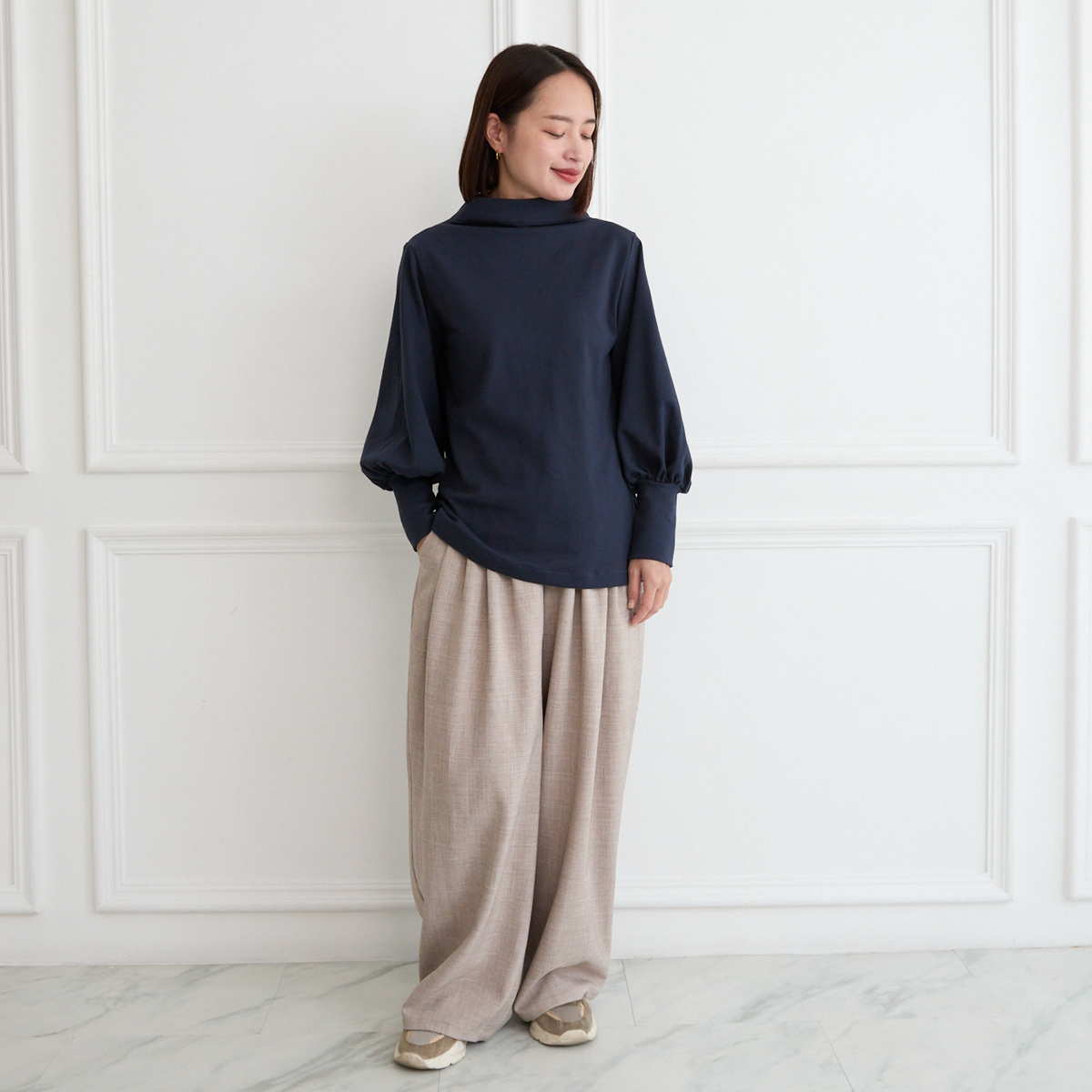【🧵✨再販🤍🖤3サイズ】ゆとりボトルネック バルーン袖　長袖　ネイビー　0261NV