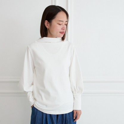 【🧵✨再販🤍🖤3サイズ】ゆとりボトルネック バルーン袖　長袖　ホワイト　0261WH