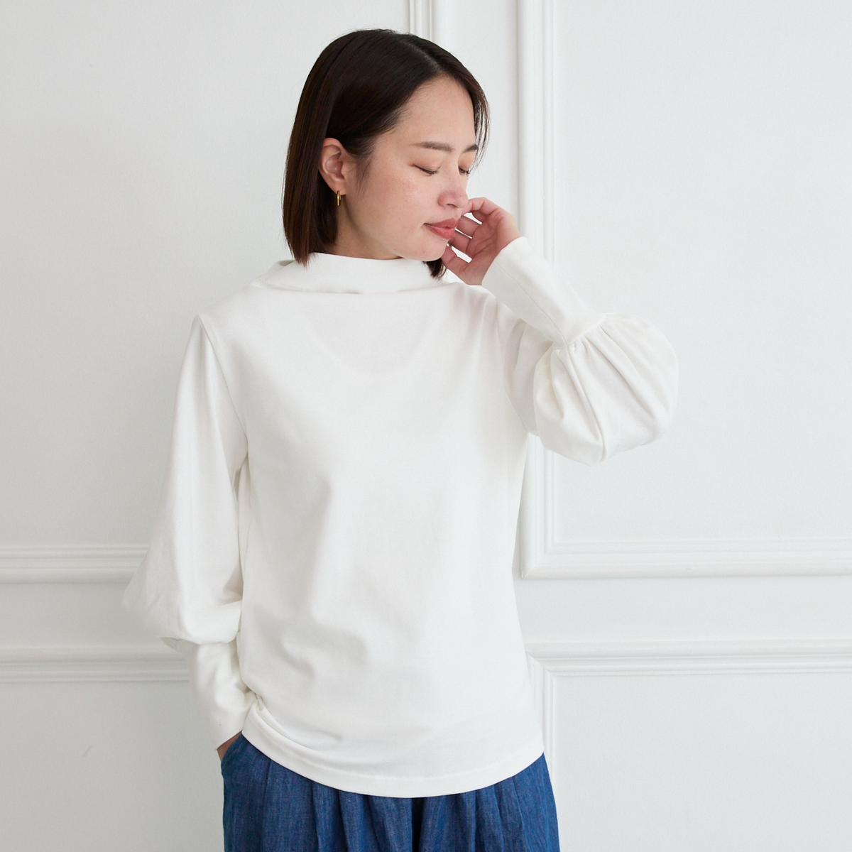 【🧵✨再販🤍🖤3サイズ】ゆとりボトルネック バルーン袖　長袖　ホワイト　0261WH