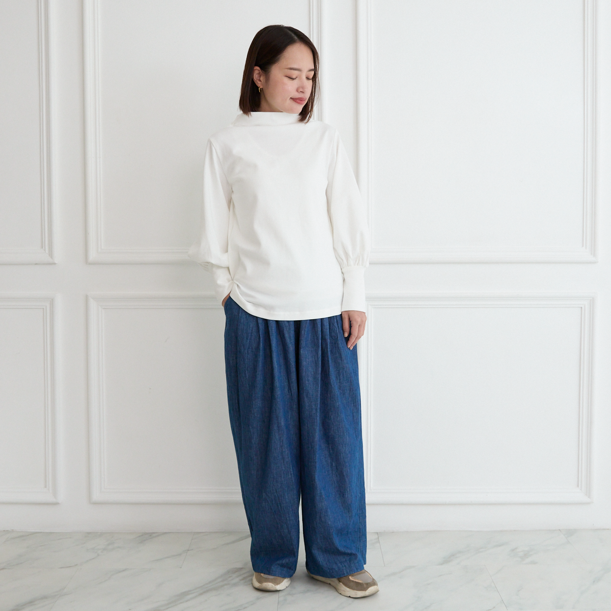 【🧵✨再販🤍🖤3サイズ】ゆとりボトルネック バルーン袖　長袖　ホワイト　0261WH