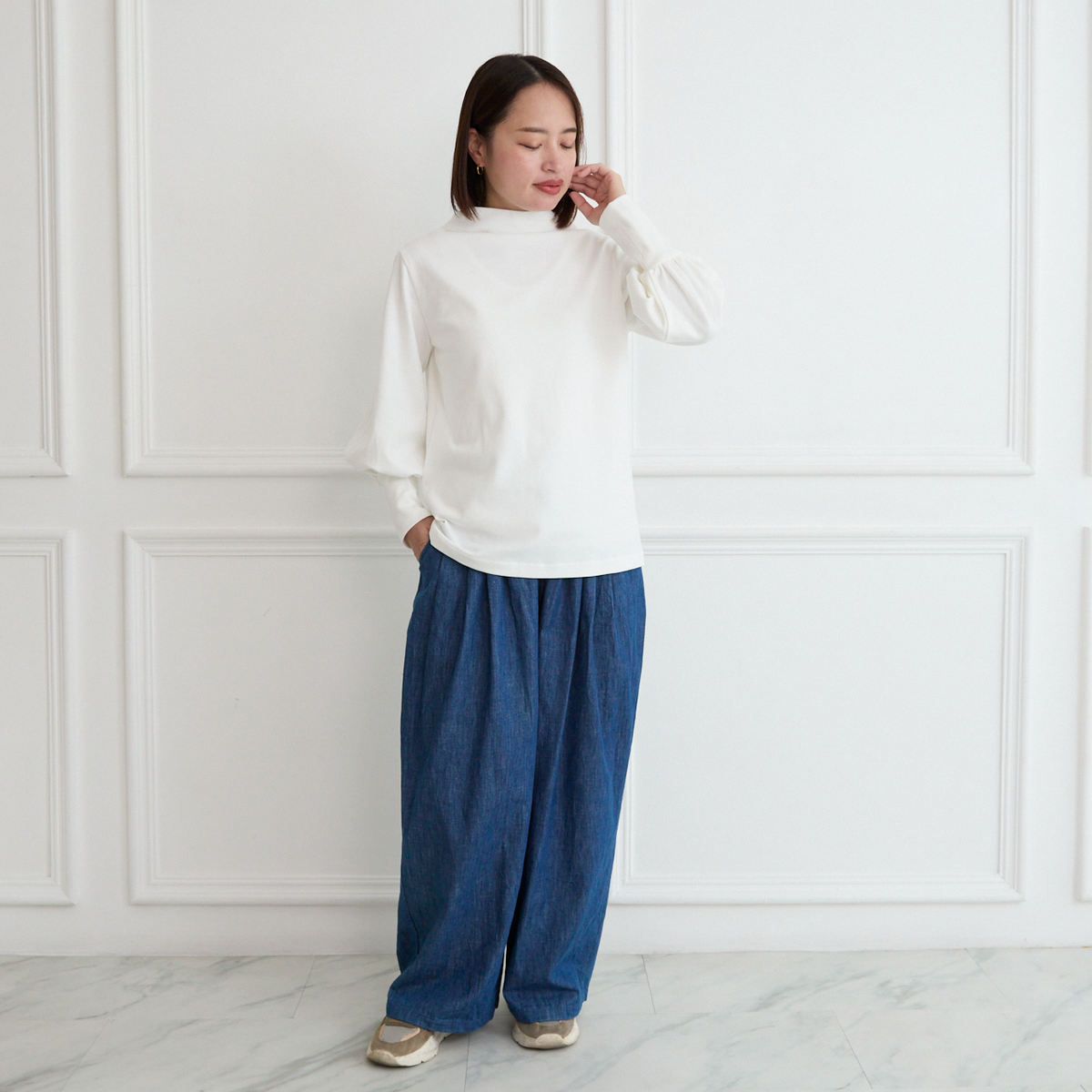 【🧵✨再販🤍🖤3サイズ】ゆとりボトルネック バルーン袖　長袖　ホワイト　0261WH