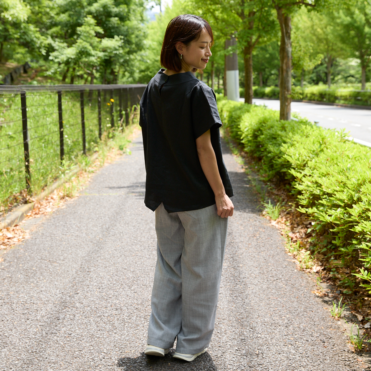 【洗える】プリーツタック ワイドパンツ  後ろウエストゴム 　【4サイズ】  グレー　0635Grey