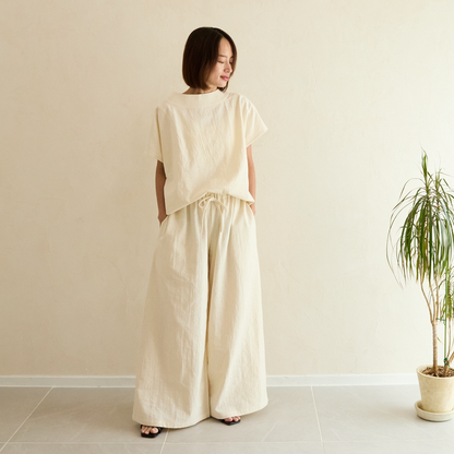 気どらずオシャレ✨ ボトルネックブラウス＆ワイドパンツ 水通しコットンセットアップ 　ナチュラル