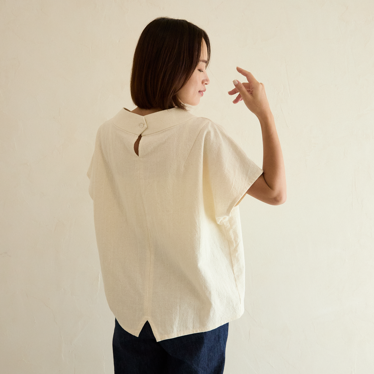気どらずオシャレ✨ ボトルネックブラウス＆ワイドパンツ 水通しコットンセットアップ 　ナチュラル